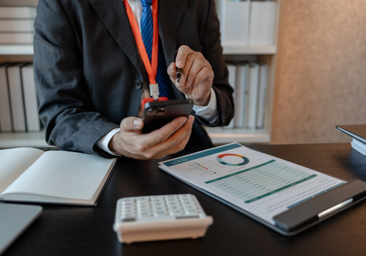 Accounts Receivable & Payable Management